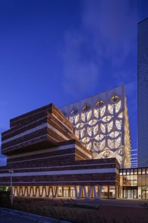 New Naturalis Biodiversity Center Opens