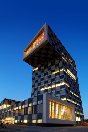 Shipping and Transport College