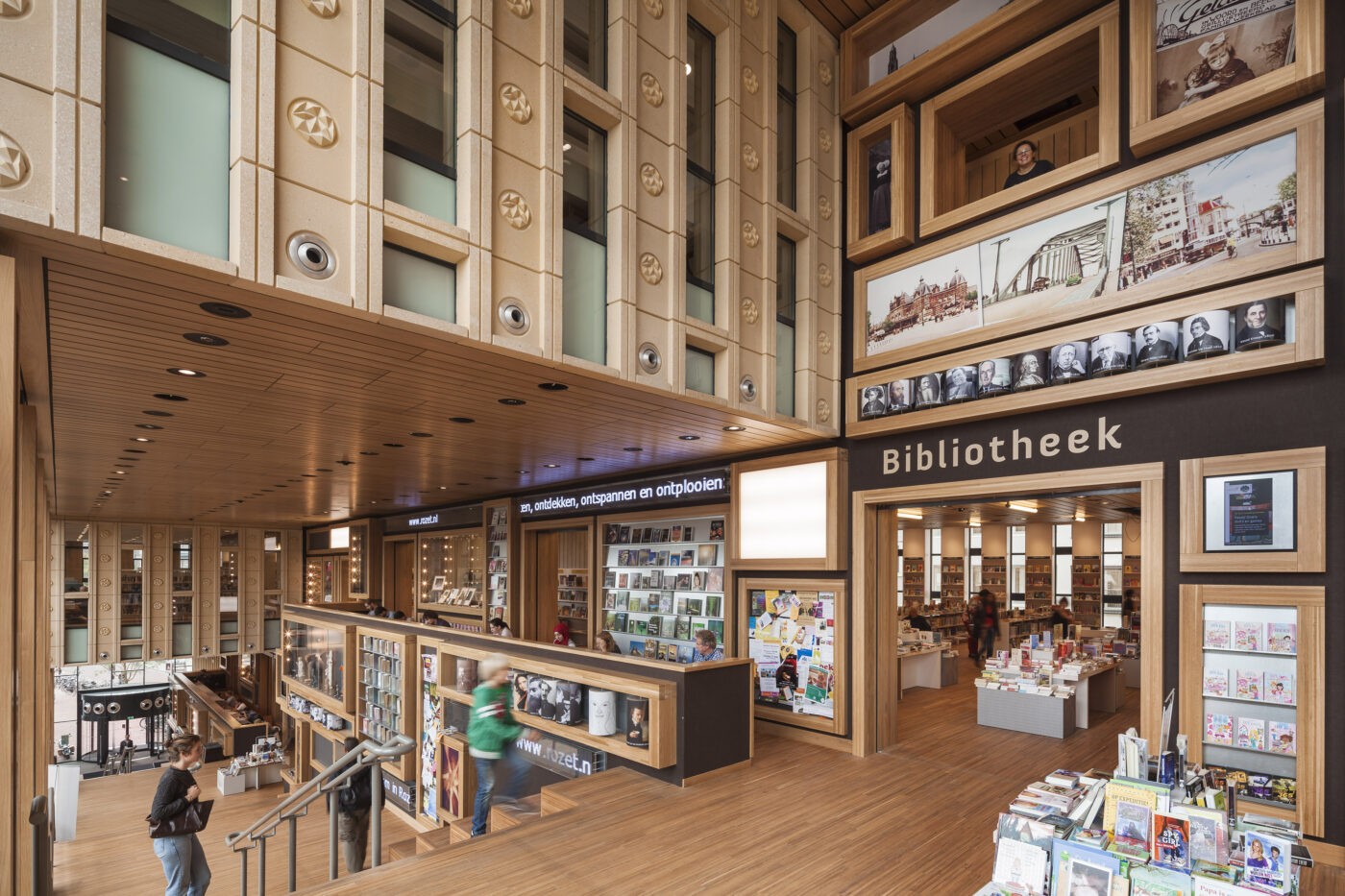 Rozet library_NeutelingsRiedijk